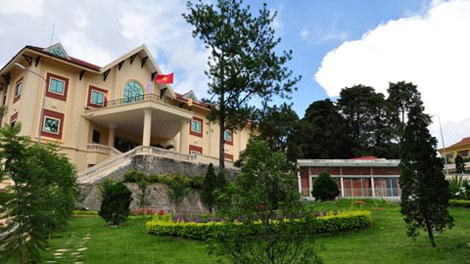 Biệt điện trần lệ xuân